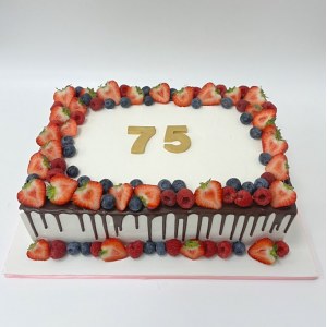 Юбилейный торт на 30 гостей 